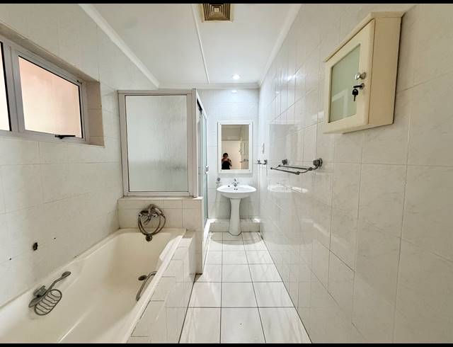 4 BEDROOM HOUSE FOR SALE IN BALLITO CENTRAL